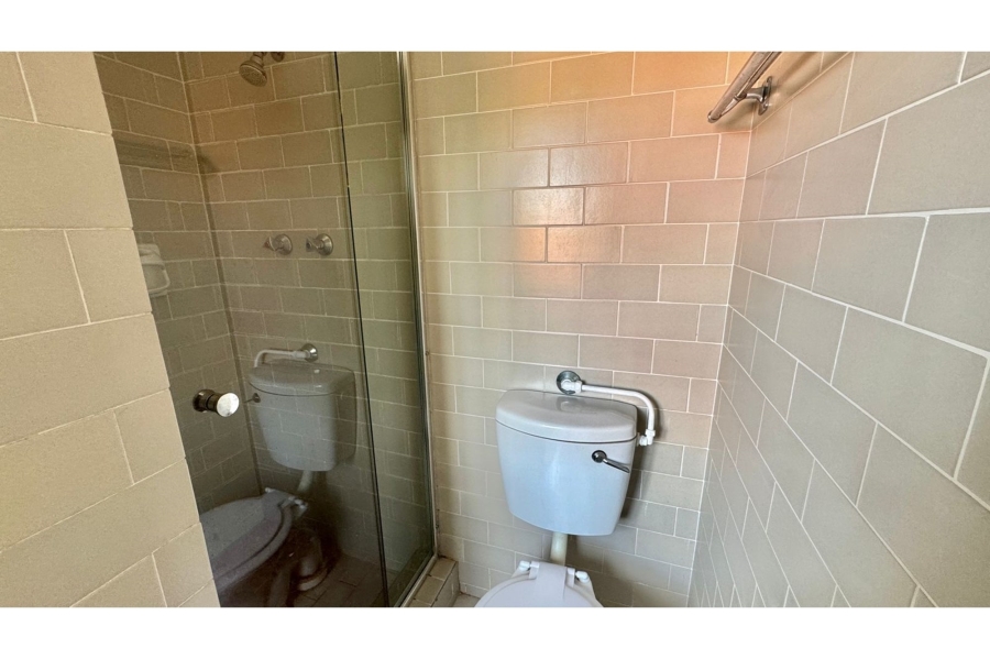 To Let 1 Bedroom Property for Rent in Clifton Western Cape